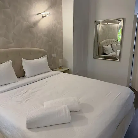 Apartment Privee Sur Loing Moret-sur-Loing