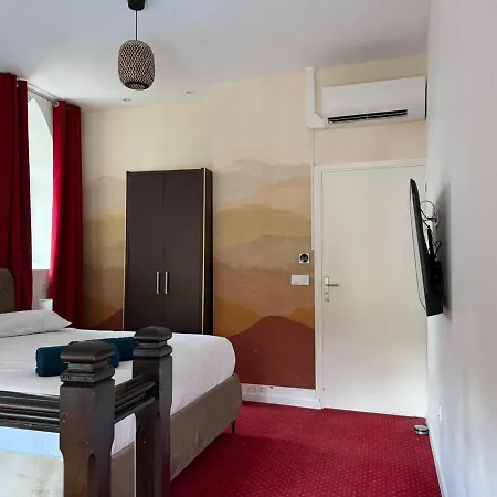 Privee Sur Loing Apartment *